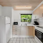 Eino - 150m From The Sea By Interhome *