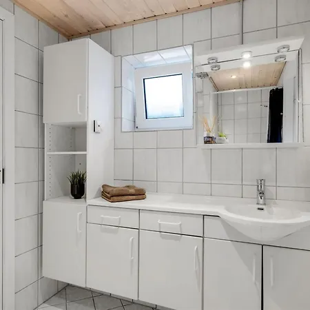 Eino - 150m From The Sea By Interhome *